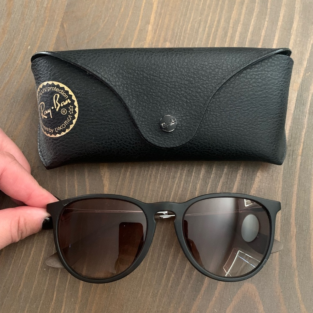 Ray-Ban Classic Brown Sunglasses with Case